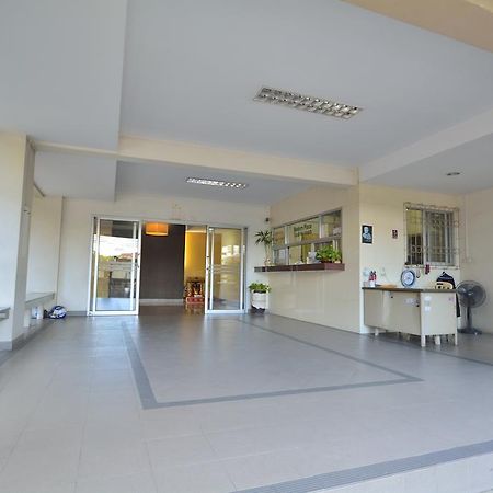 Modern Place Apartment Bangkok Ngoại thất bức ảnh